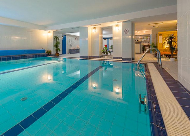Hotel Tommy Congress and Relax Center***, Náchod-Babí - save 43%